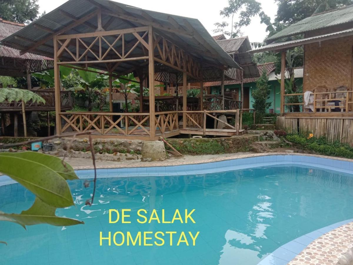 De Salak Homestay Bogor Bagian luar foto