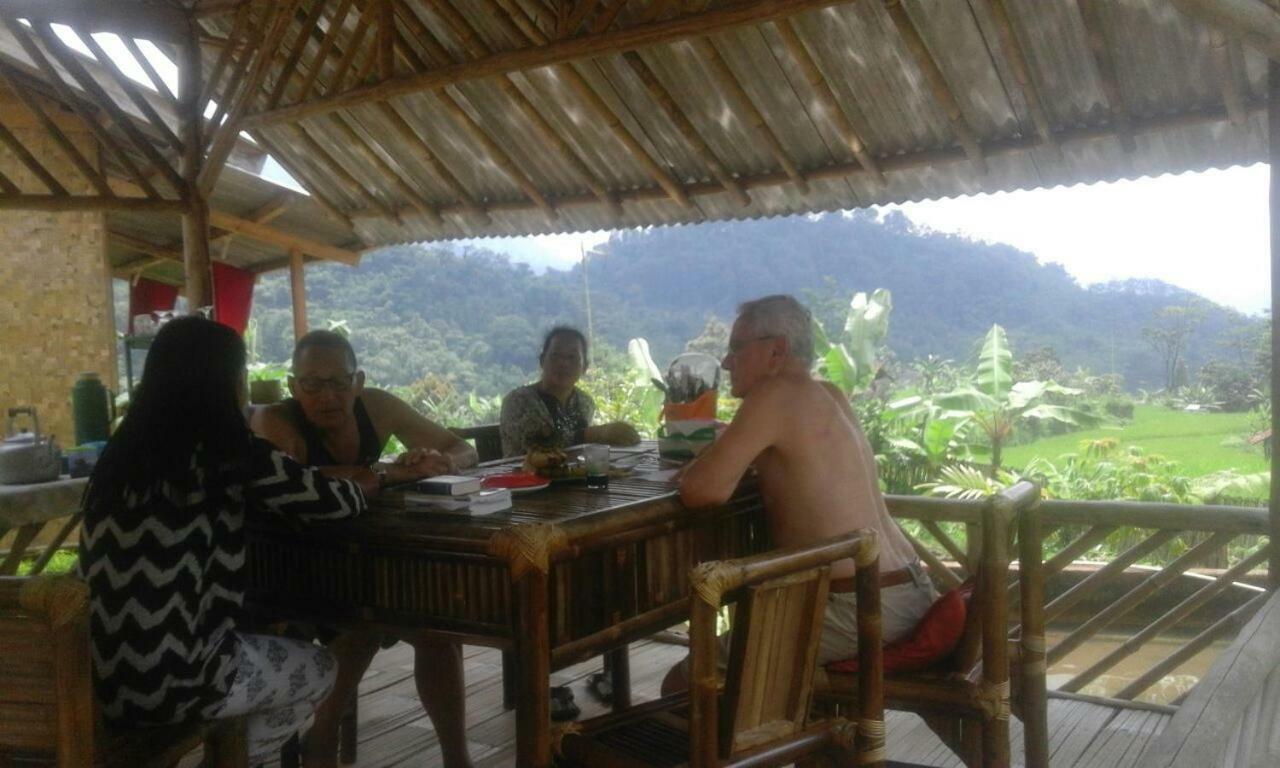 De Salak Homestay Bogor Bagian luar foto